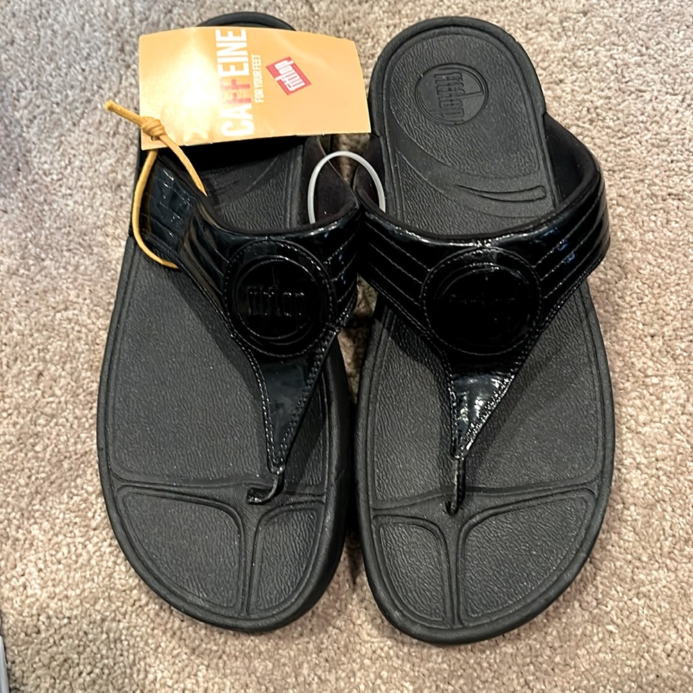 Fitflop Walkstar Black Thong Sandals. NWT. Size 10. Wobbleboard.